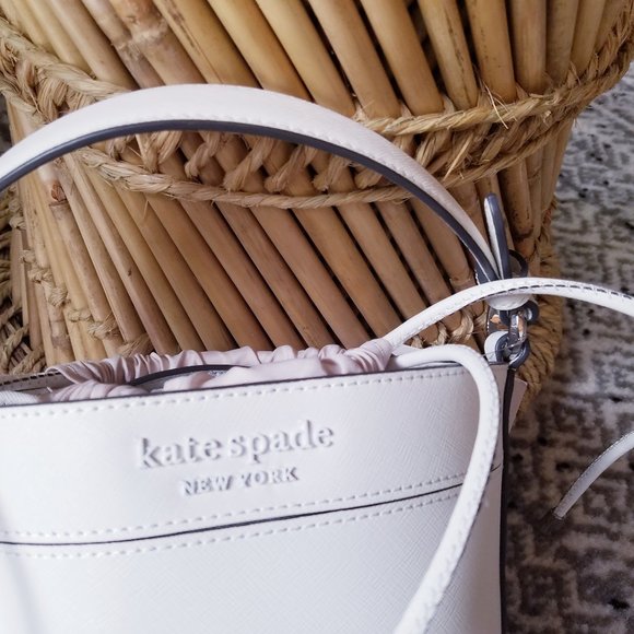 kate spade Bags Kate Spade Optic White Small Bucket Crossbody Bag